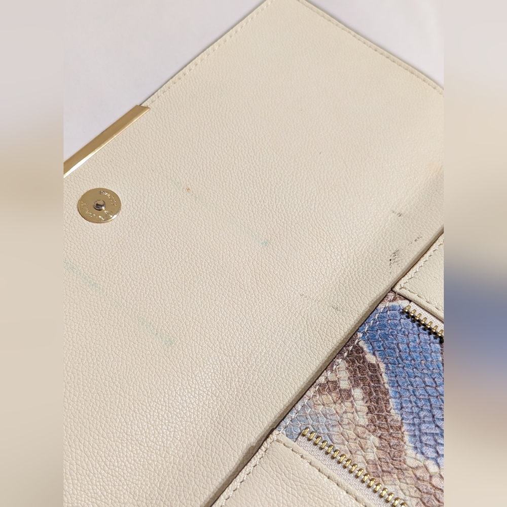 Vince Camuto Ivory Snakeskin Python Design Leather Clutch Handbag - Picture 11 of 13